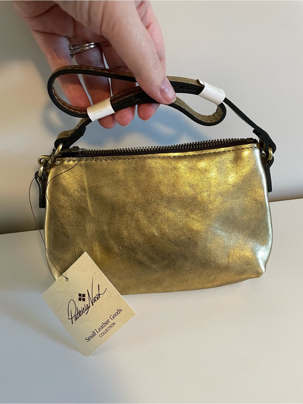 NWT Patricia Nash Metallic Gold Leather Wristlet Clutch *RARE*